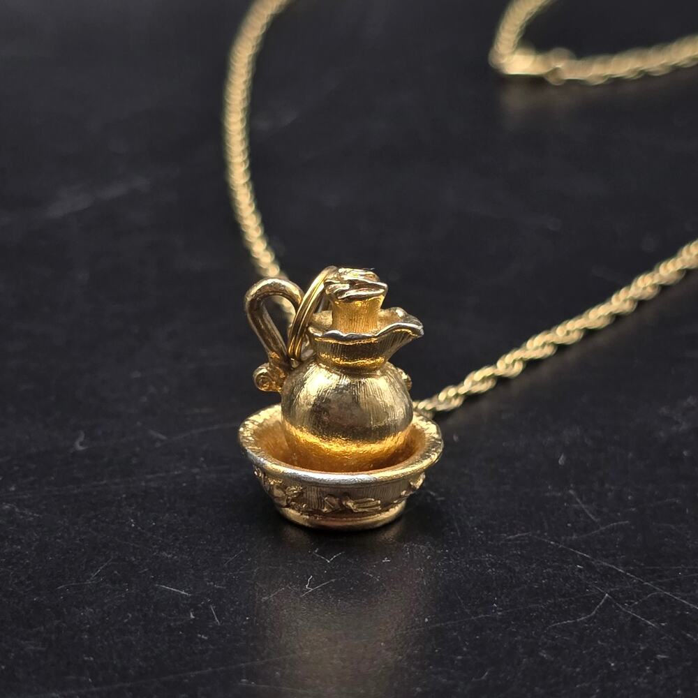 Avon Pitcher Basin Bowl Pendant Necklace Gold Tone Vintage 1970s Jewelry